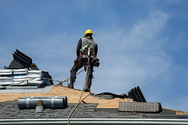 Professional Roof Replacement technician working in Inglefield, IN